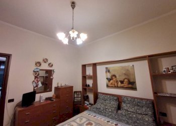Camera da letto - Trilocale Genova (zona Sampierdarena) - foto 39