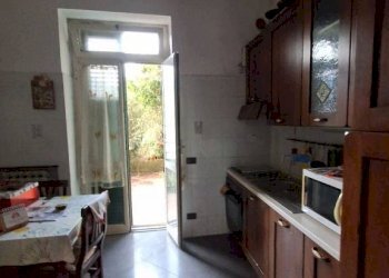 Cucina - Trilocale Genova (zona Sampierdarena) - foto 47