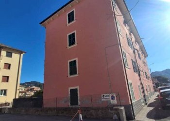 Facciata - Bilocale via Don Emanuele Toso, Sestri Levante - foto 1