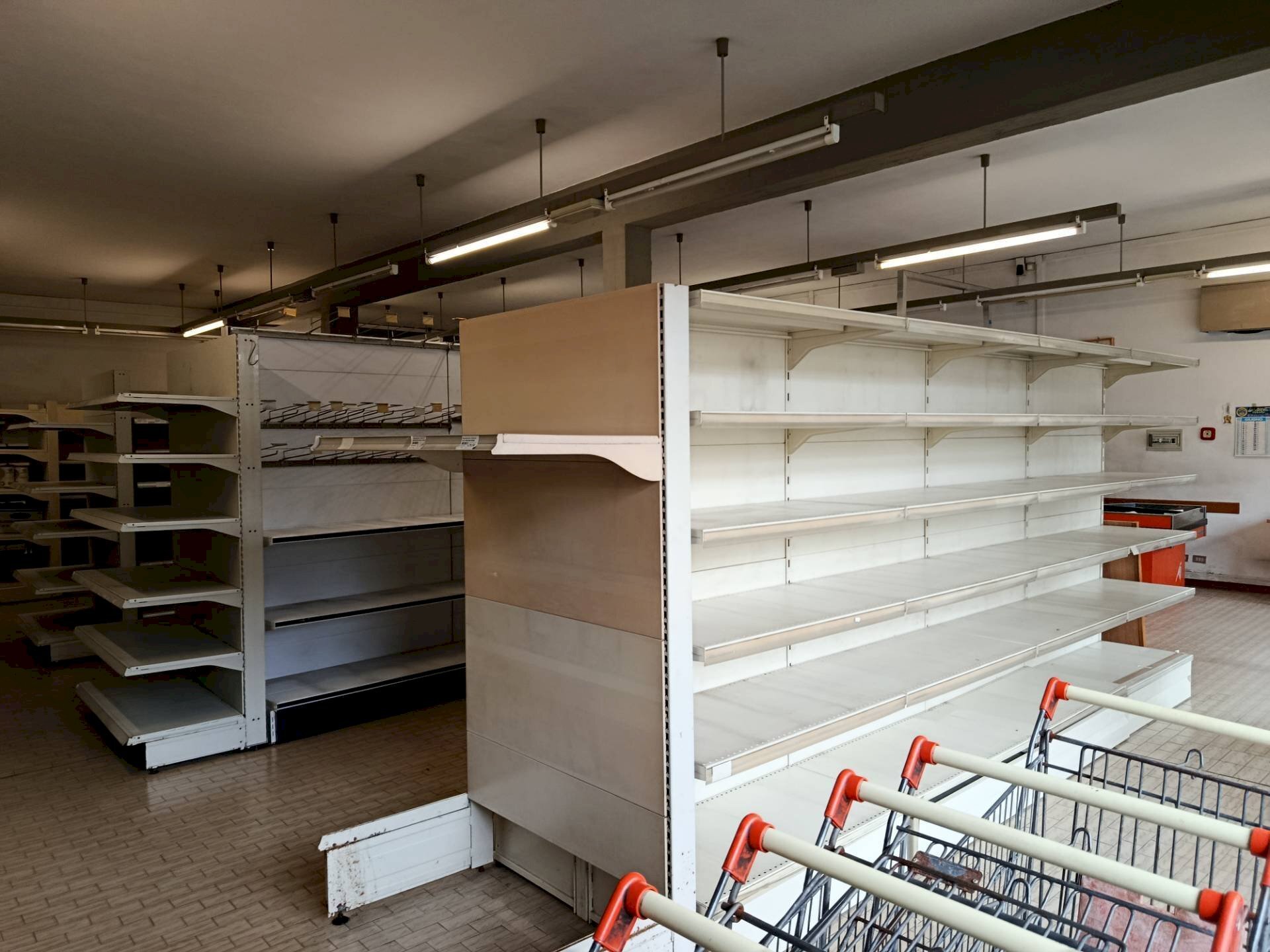 Foto 2 - Attività Commerciale Viale Europa
 
25, Altopascio - foto 2