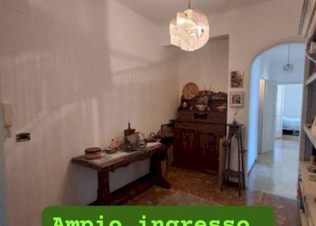 Ingresso - Trilocale via dei Carpentieri, Genova (zona Sampierdarena) - foto 2