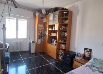 Camera da letto - Trilocale via dei Carpentieri, Genova (zona Sampierdarena) - foto 23