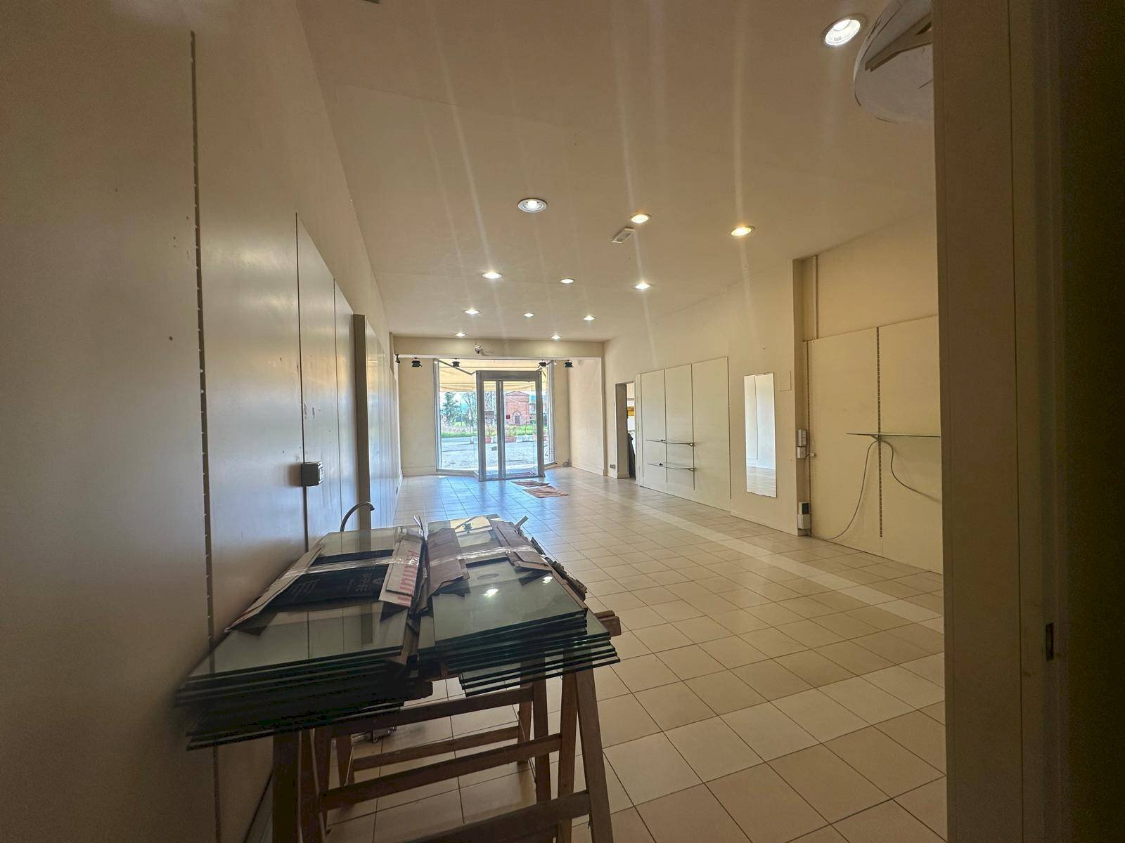 Foto 3 - Commercial Activity via pesciatima
 
15, Capannori - photo 3