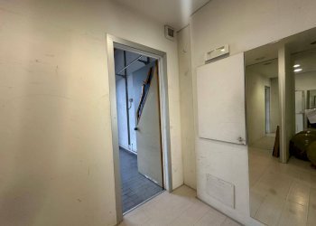 Foto 11 - Commercial Activity via pesciatima
 
15, Capannori - photo 11