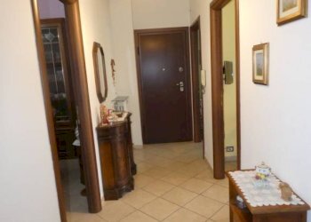 Corridoio - Quadrilocale via Silvio Pellico, Alba - foto 2