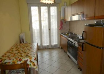 Cucina - Quadrilocale via Silvio Pellico, Alba - foto 5