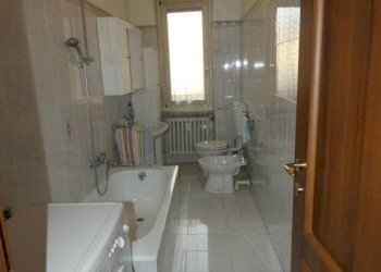 Bagno - Quadrilocale via Silvio Pellico, Alba - foto 10