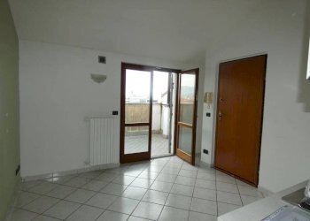 Salone - Trilocale corso Bra, Alba - foto 2