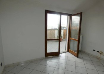 Camera da letto - Trilocale corso Bra, Alba - foto 7