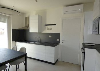 Cucina - Bilocale corso Cortemilia, Alba - foto 2