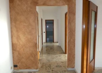 Corridoio - Appartamento corso Fratelli Bandiera, Alba - foto 20