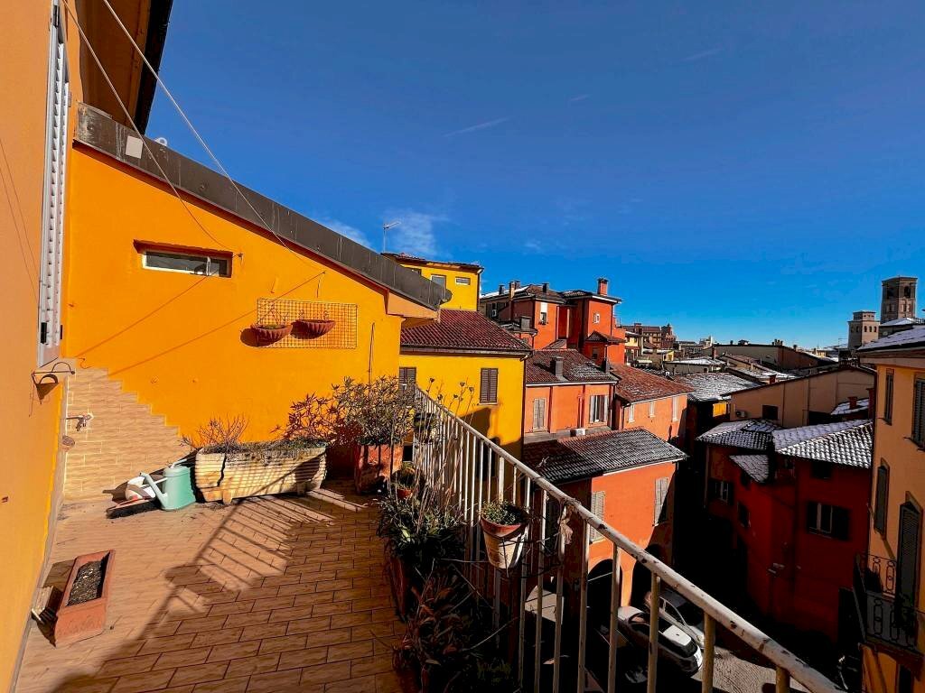 Terrazzo - Appartamento via Guglielmo Oberdan, Bologna (zona Centro Storico) - foto 2
