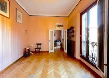 Camera da letto - Appartamento via Guglielmo Oberdan, Bologna (zona Centro Storico) - foto 10