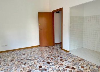 Cucina - Bilocale via Carlo Alberto Pizzardi, Bologna (zona Massarenti) - foto 2