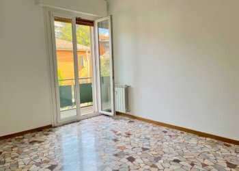 Camera da letto - Bilocale via Carlo Alberto Pizzardi, Bologna (zona Massarenti) - foto 5