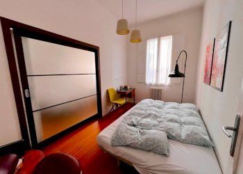 Camera da letto - Three-room apartment via Santa Maria Maggiore, Bologna (neighborhood Centro Storico) - photo 11
