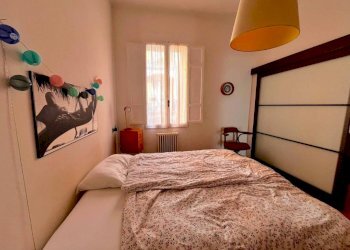 Camera da letto - Three-room apartment via Santa Maria Maggiore, Bologna (neighborhood Centro Storico) - photo 16