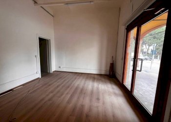 Stanza non arredata - Negozio via Giuseppe Massarenti, 177, Bologna (zona Massarenti) - foto 11