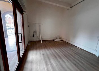 Camera da letto - Negozio via Giuseppe Massarenti, 177, Bologna (zona Massarenti) - foto 14