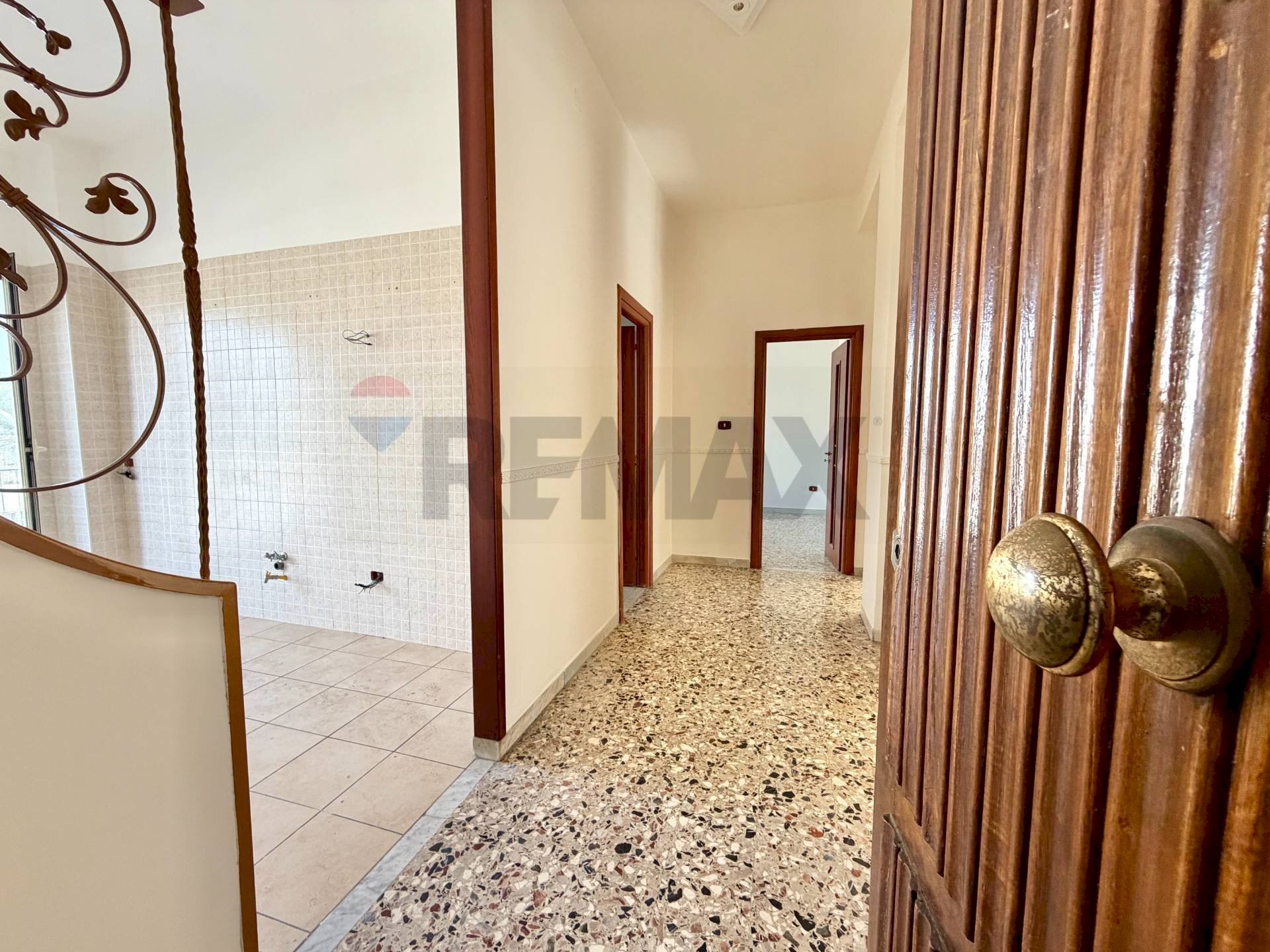 Hall / corridoio - Trilocale CORSO EUROPA
 
141, Marano di Napoli - foto 2