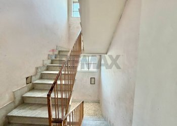 Scale - Trilocale CORSO EUROPA
 
141, Marano di Napoli - foto 30