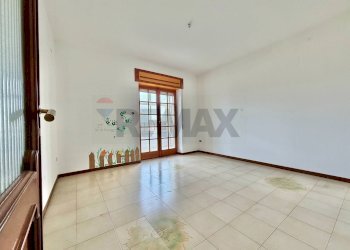 Stanza vuota - Trilocale VIA GARIGLIANO
 
10, Marano di Napoli - foto 11