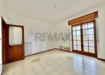 Stanza vuota - Trilocale VIA GARIGLIANO
 
10, Marano di Napoli - foto 13