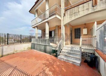 Casa all\'aperto - Trilocale VIA GARIGLIANO
 
10, Marano di Napoli - foto 34