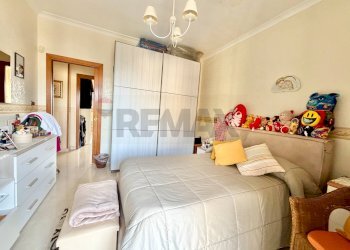 Camera / camera da letto - Quadrilocale VIA EUGENIO MONTALE
 
26/E, Mugnano di Napoli - foto 28