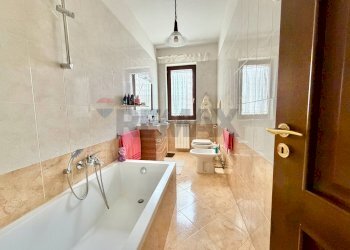 Bagno - Trilocale VIA GIORDANO BRUNO
 
24, Marano di Napoli - foto 29