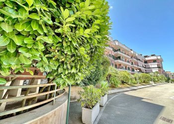 Edificio all\'aperto - Trilocale VIA GIORDANO BRUNO
 
24, Marano di Napoli - foto 38