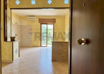 Stanza vuota - Bilocale VICO SCONDITI
 
1, Marano di Napoli - foto 2