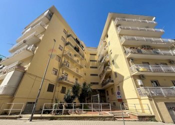 Edificio all\'aperto - Bilocale VICO SCONDITI
 
1, Marano di Napoli - foto 30
