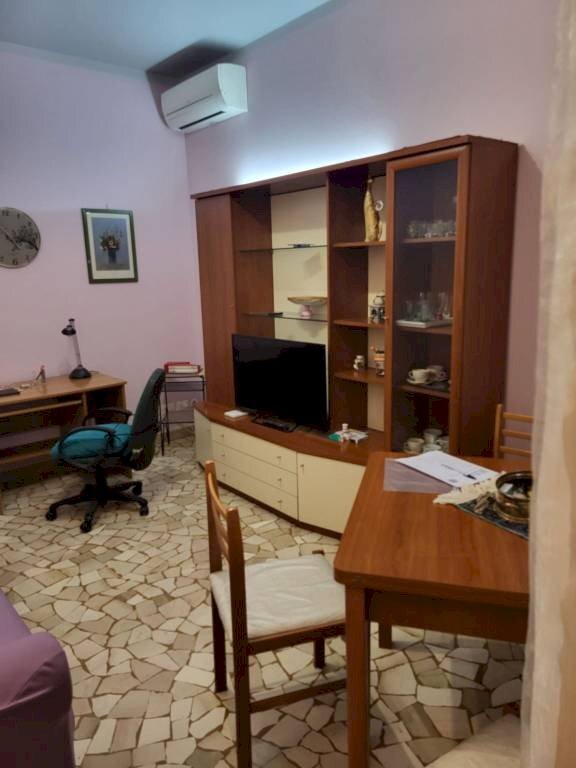 Salone - Trilocale via Emilia Levante, 118, Bologna (zona Mazzini) - foto 2