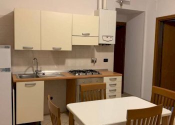 Cucina - Trilocale via Giuseppe Massarenti, 45, Bologna (zona Massarenti) - foto 1