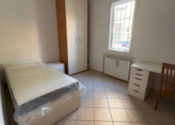 Camera da letto - Trilocale via Giuseppe Massarenti, 45, Bologna (zona Massarenti) - foto 17