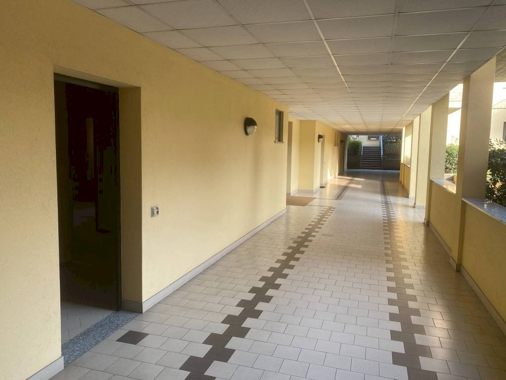 Interno palazzo - Office via Ludovico Ariosto, 10, Monza - photo 2