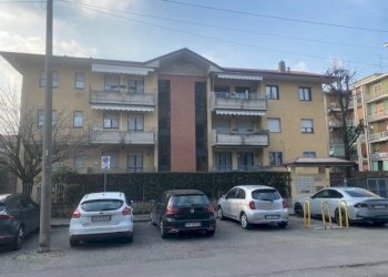 Facciata - Ufficio via Ludovico Ariosto, 10, Monza - foto 17