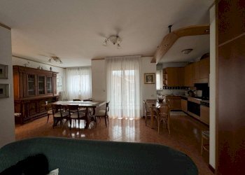 Salone - Trilocale via Gianluigi Banfi, 4, Milano - foto 7