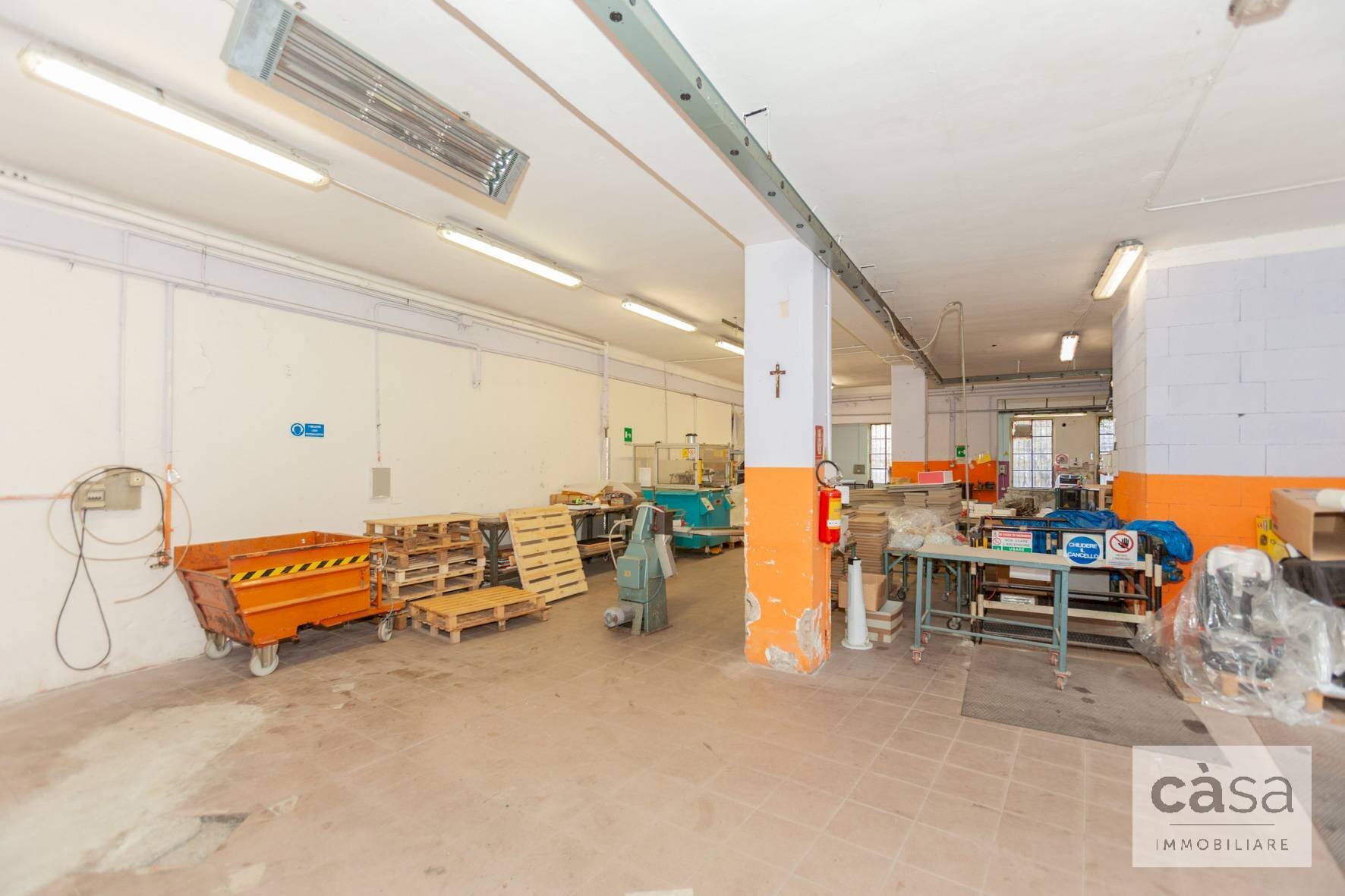 Foto 3 - Capannone Viale Valganna
240, Varese - foto 3