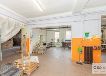 Foto 5 - Capannone Viale Valganna
 
240, Varese - foto 5