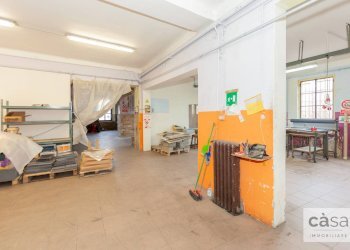 Foto 7 - Capannone Viale Valganna
 
240, Varese - foto 7