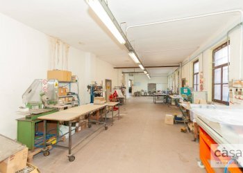 Foto 17 - Capannone Viale Valganna
 
240, Varese - foto 17