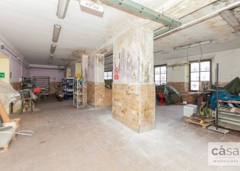 Foto 24 - Capannone Viale Valganna
 
240, Varese - foto 24