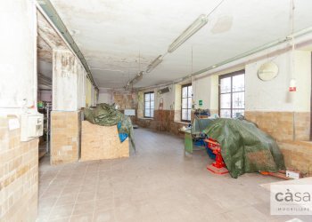 Foto 25 - Capannone Viale Valganna
 
240, Varese - foto 25