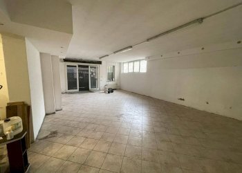 Foto 3 - Warehouse Viale Borri
162, Varese - photo 3