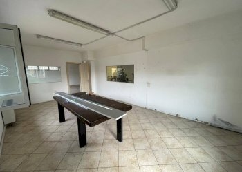 Foto 5 - Warehouse Viale Borri
162, Varese - photo 5