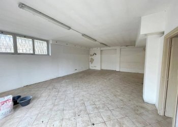 Foto 6 - Warehouse Viale Borri
162, Varese - photo 6