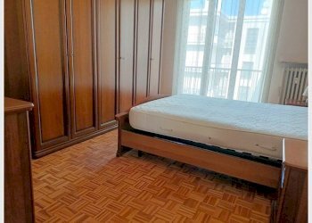 Camera da letto - Three-room apartment via Giuseppe Verdi, 4A, Fossano - photo 12