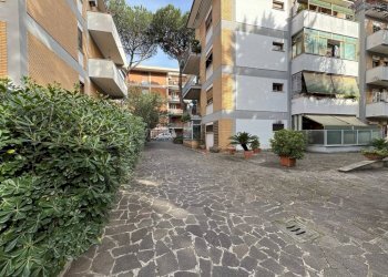 Cortile interno - Quadrilocale via Francesco Ripandelli, Roma - foto 34